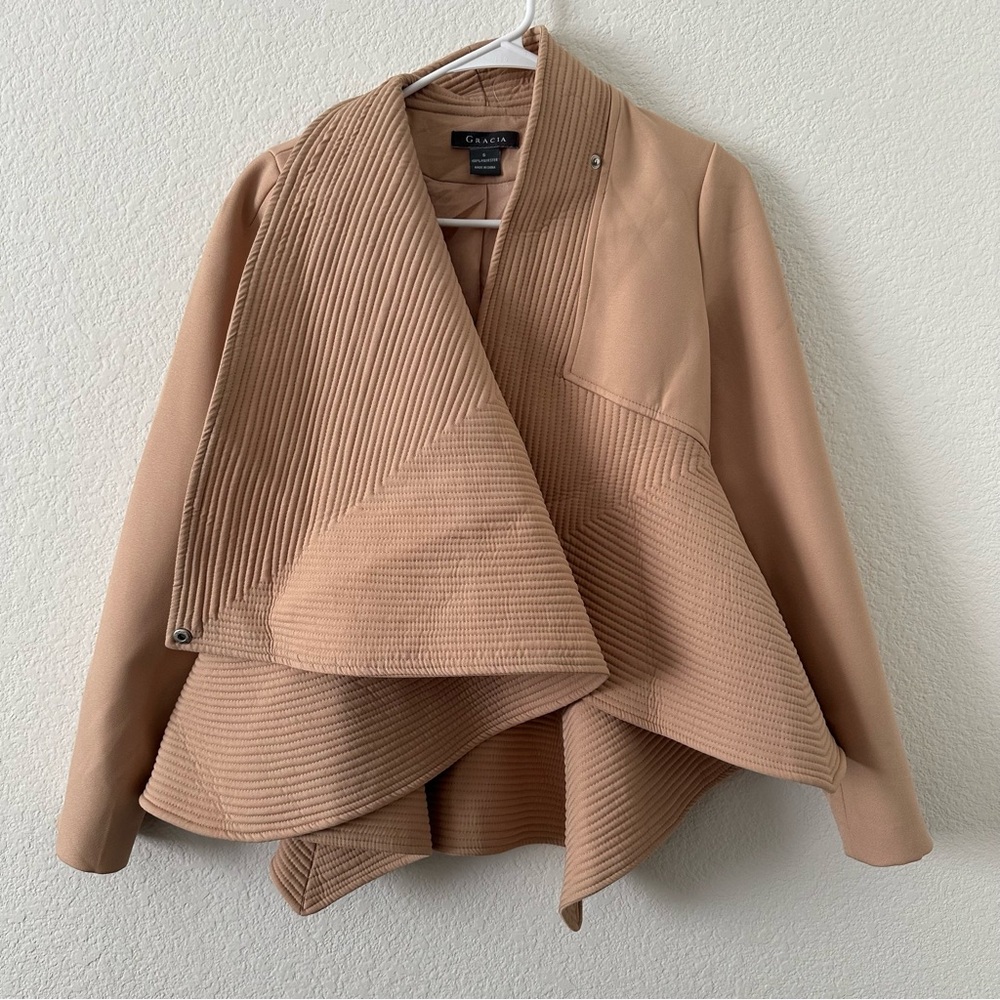 Stylist Women's Beige Jacket